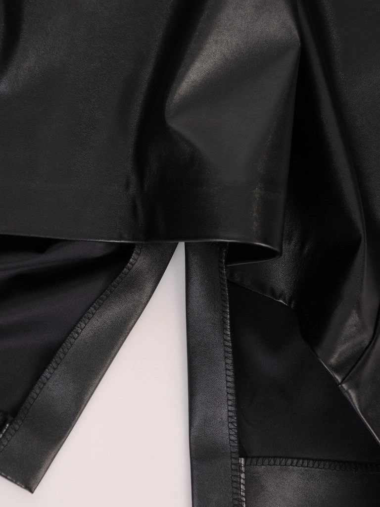 Elegancka czarna sukienka midi w groszki – prosty krój modelujący sylwetkę 4467