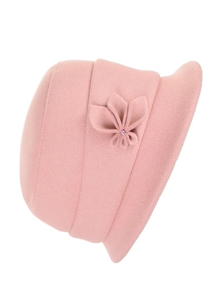 Damski kapelusz cloche brudny róż – ocieplany model z ozdobną wstawką 42405