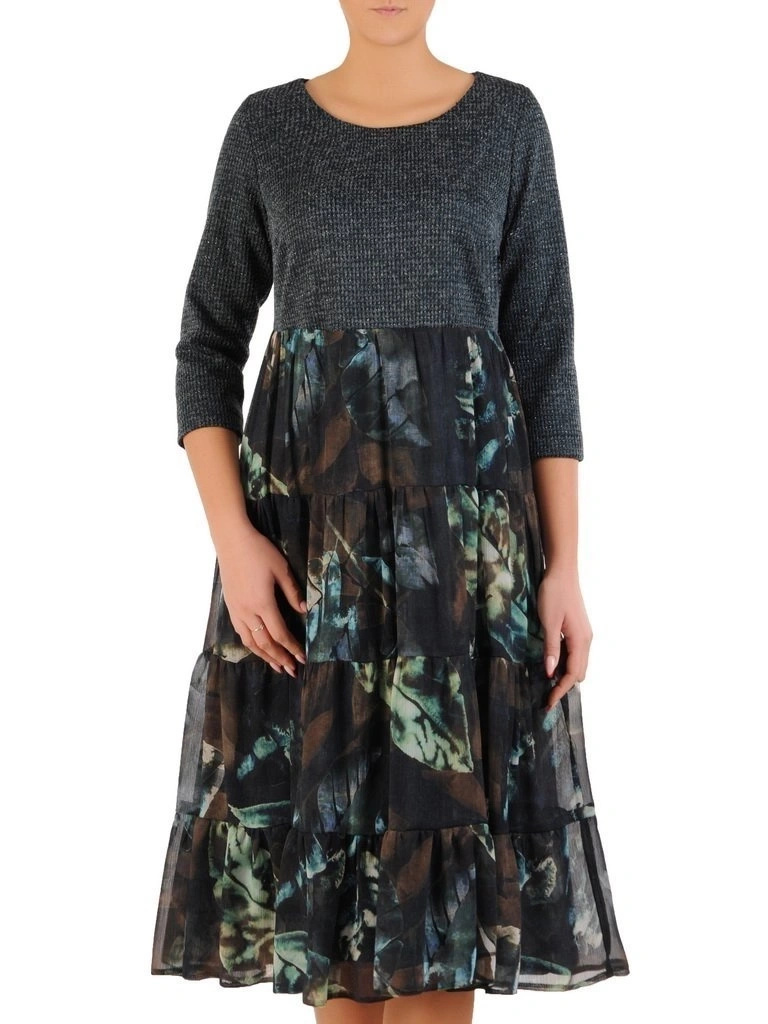 Elegancka zielona sukienka midi w kwiaty – rozkloszowany fason z urokliwą falbaną 28019
