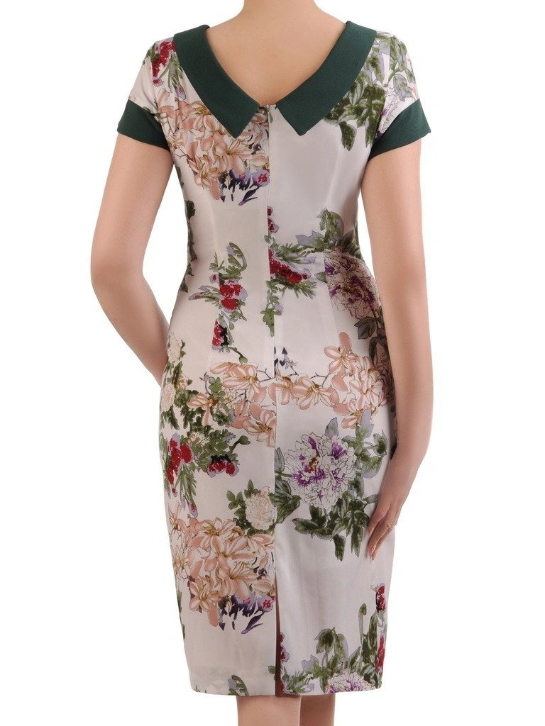 Wielokolorowa sukienka midi w kwiaty na lato – prosta kreacja z dekoltem łódka 20730