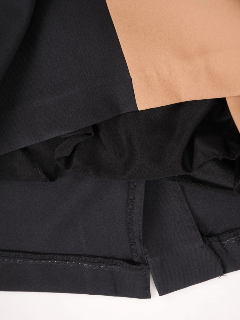 Elegancka czarna sukienka wizytowa o prostym kroju – beżowe akcenty wysmuklające sylwetkę 36585