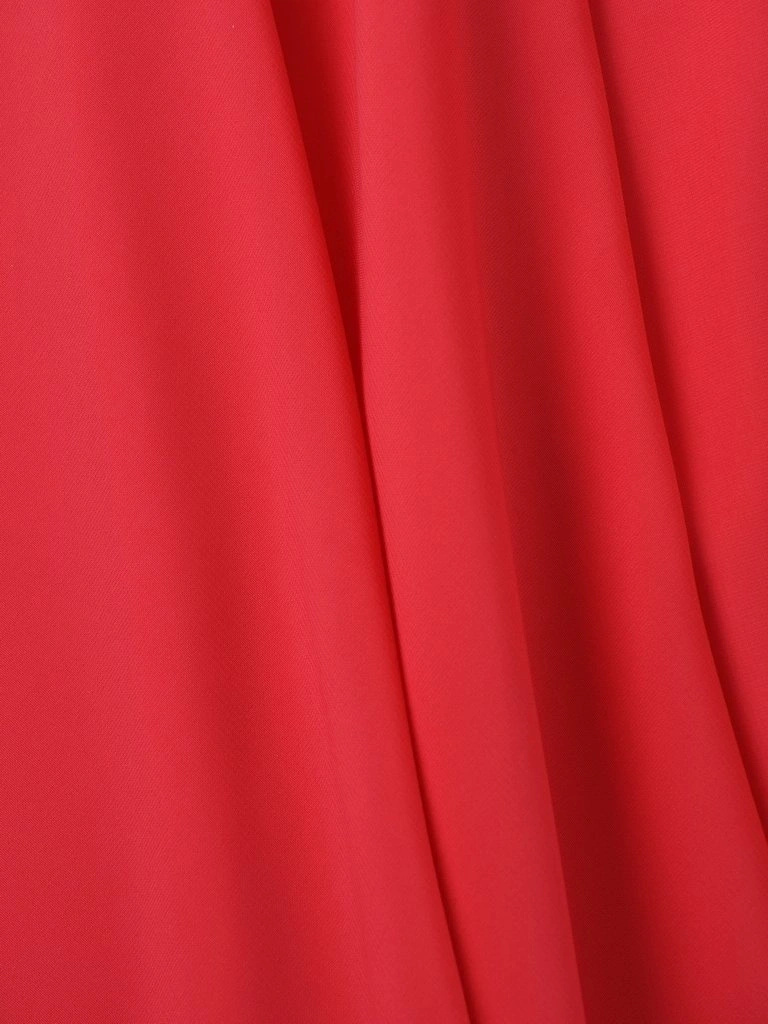 Elegancka sukienka koralowa rozkloszowana midi – wysmuklające przeszycia i ozdobne mankiety 14608