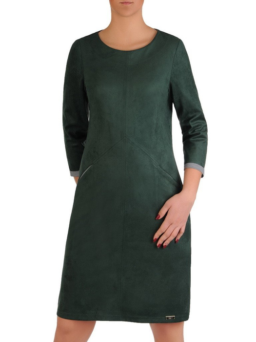 Nowoczesna sukienka z zamszu, zielona kreacja z kieszeniami 19086