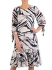 Trapezowa sukienka z falbaną, szyfonowa kreacja w modny wzór 25812