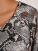 Wężowa sukienka w wyszczuplającym fasonie, modna kreacja maxi 22687